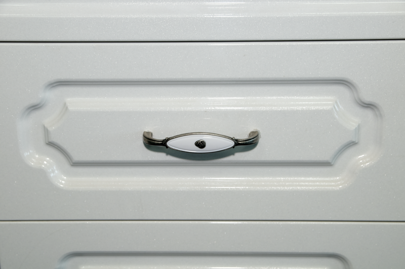 Купить тумба александра 55 ,3 ящ белый металлик misty в Иваново магазин сантехники Суперстрой