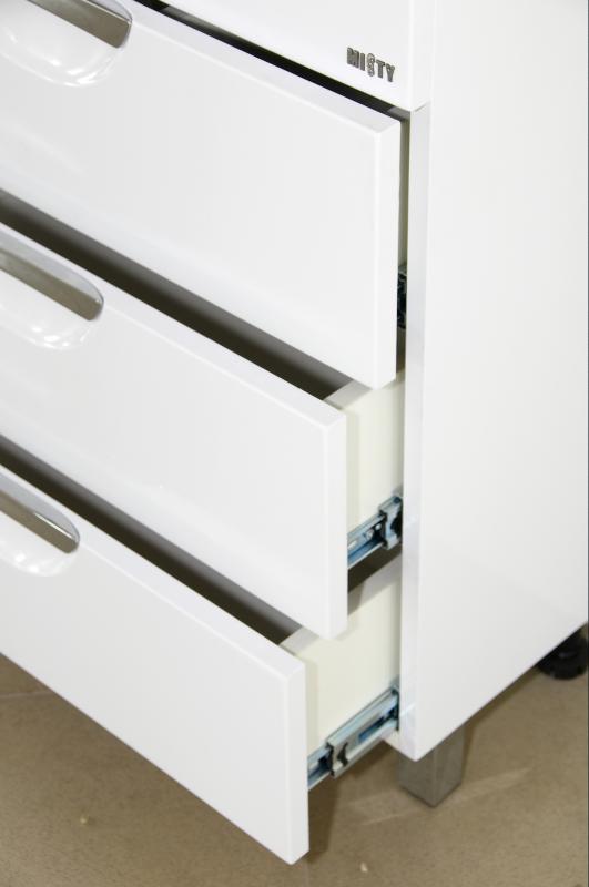 Купить тумба жасмин - 60, 3 ящ. белая эмаль направ. с доводчиком ,misty. в Иваново магазин сантехники Суперстрой